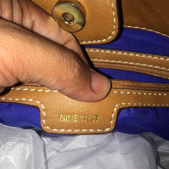 Authentic Purse with matching wallet - Picture 6 of 6